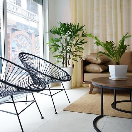 האנוי Lyn House - Service Apartment Hoang Quoc Viet מראה חיצוני תמונה