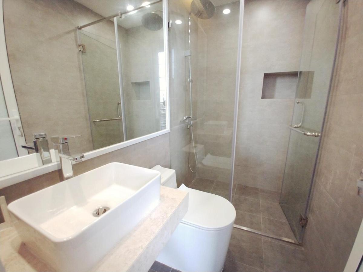 האנוי Lyn House - Service Apartment Hoang Quoc Viet מראה חיצוני תמונה