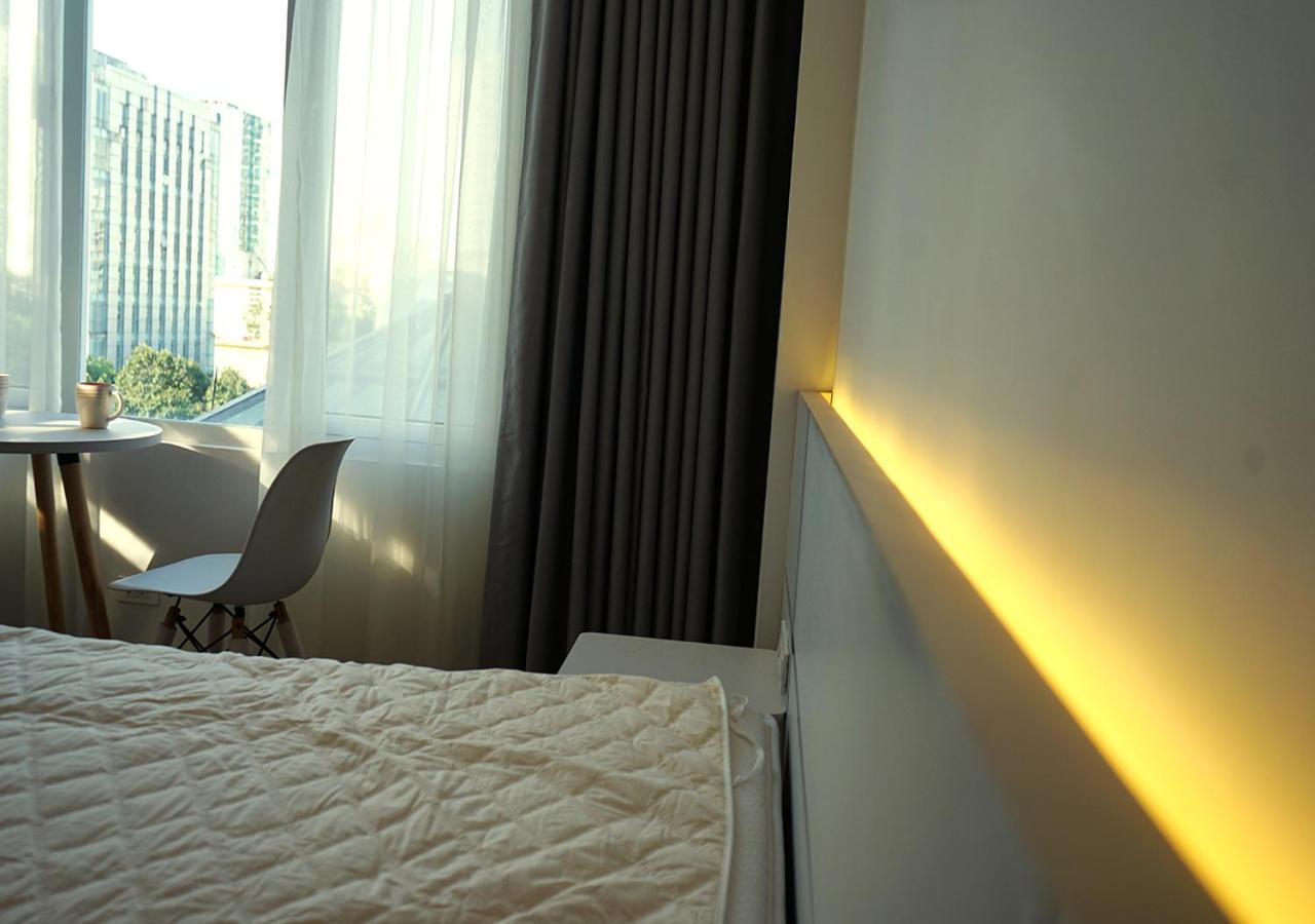 האנוי Lyn House - Service Apartment Hoang Quoc Viet מראה חיצוני תמונה