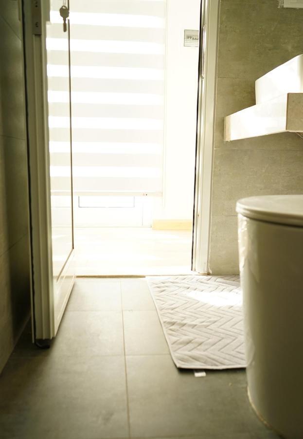 האנוי Lyn House - Service Apartment Hoang Quoc Viet מראה חיצוני תמונה